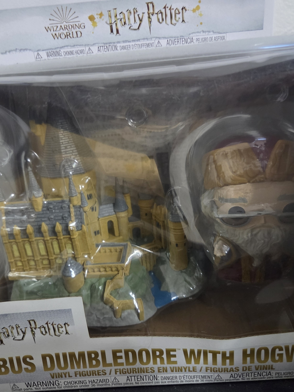 POP Albus Dumbledore with Hogwarts